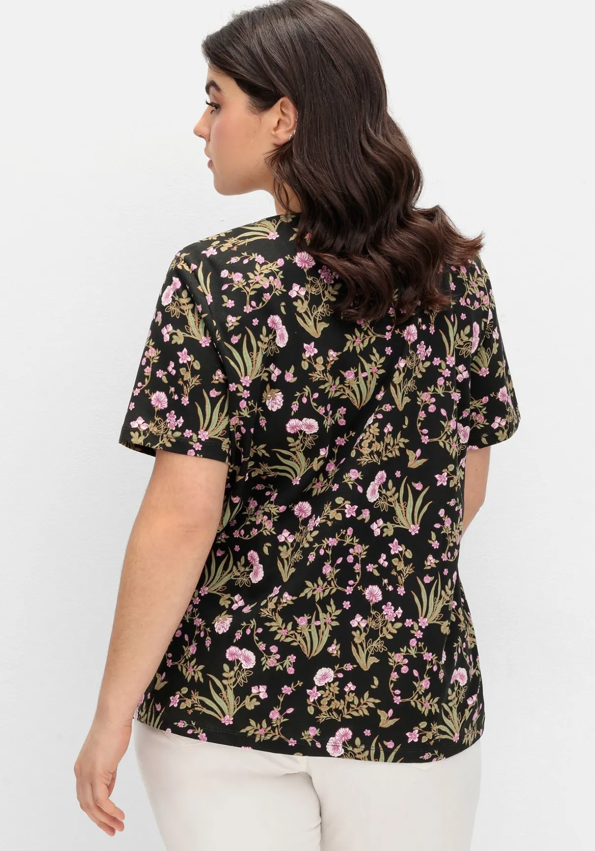 Kurzarmshirt mit Blumenprint und Faltendetails