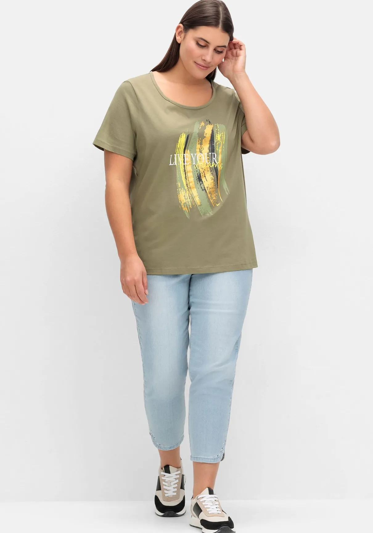 Kurzarmshirt mit Frontdruck und Glitzereffekt