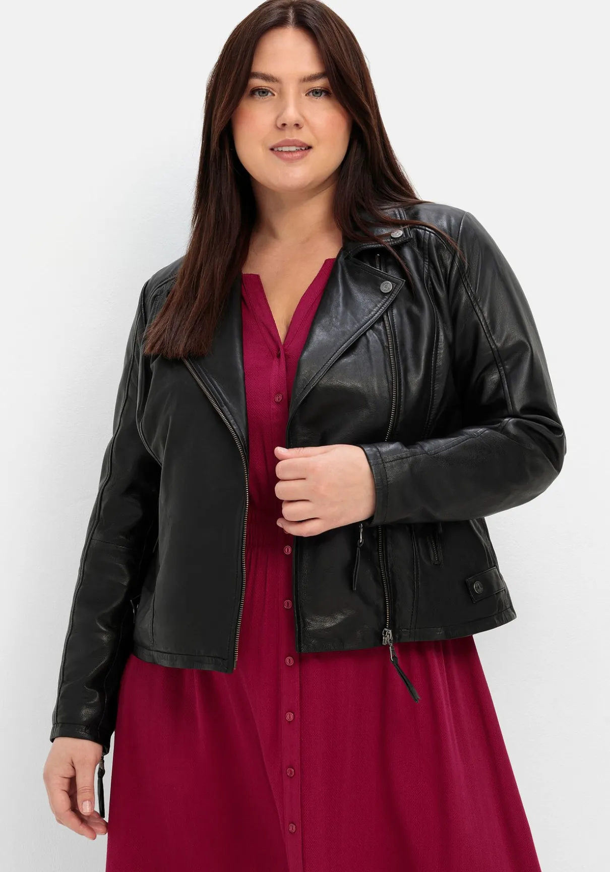 Kurze Lederjacke aus Lammnappa, im Biker-Stil