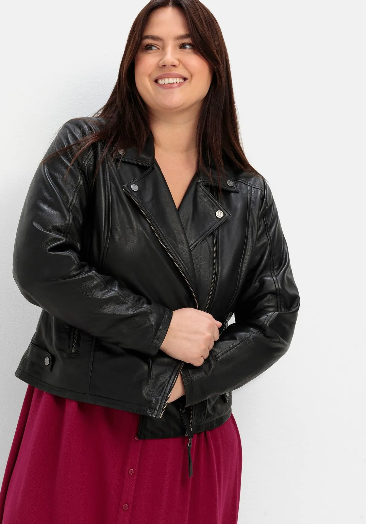 Kurze Lederjacke aus Lammnappa, im Biker-Stil