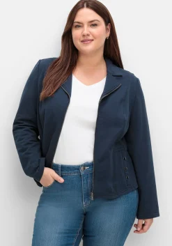 Kurzer Sweatblazer mit Reverskragen und Zierknöpfen