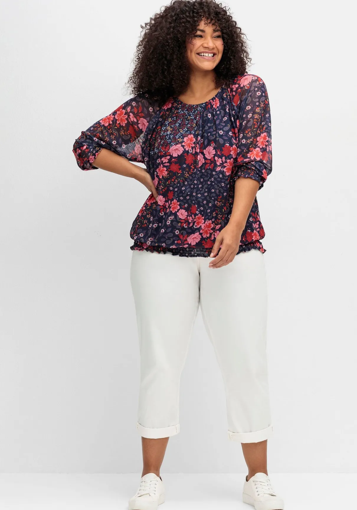 Langarmshirt aus Mesh mit Blumendruck