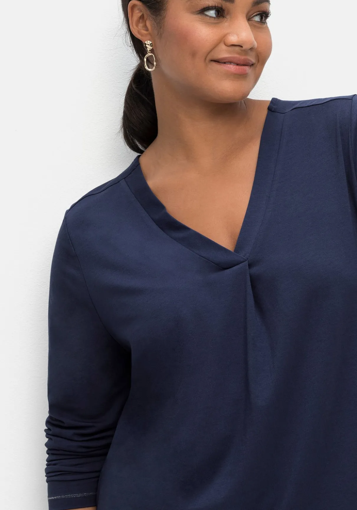 Langarmshirt in A-Linie, mit Falte vorn und Effektgarn