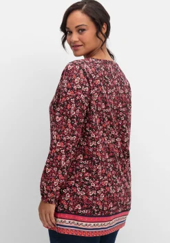 Langarmshirt mit Alloverprint und Herz-Ausschnitt