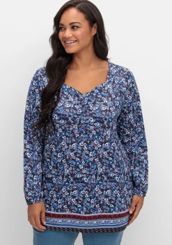 Langarmshirt mit Alloverprint und Herz-Ausschnitt