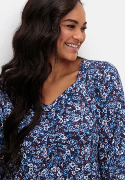 Langarmshirt mit Alloverprint und Herz-Ausschnitt