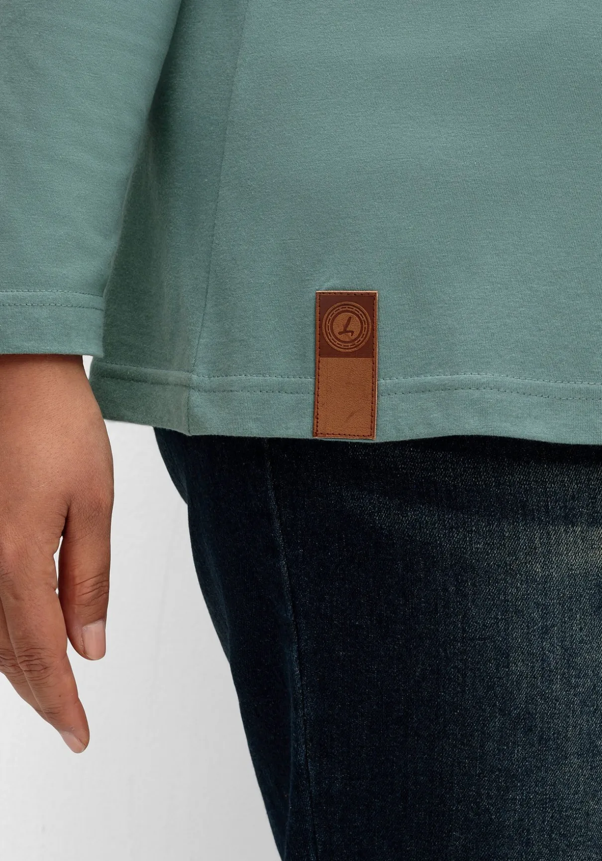 Langarmshirt mit Kontrastpaspeln