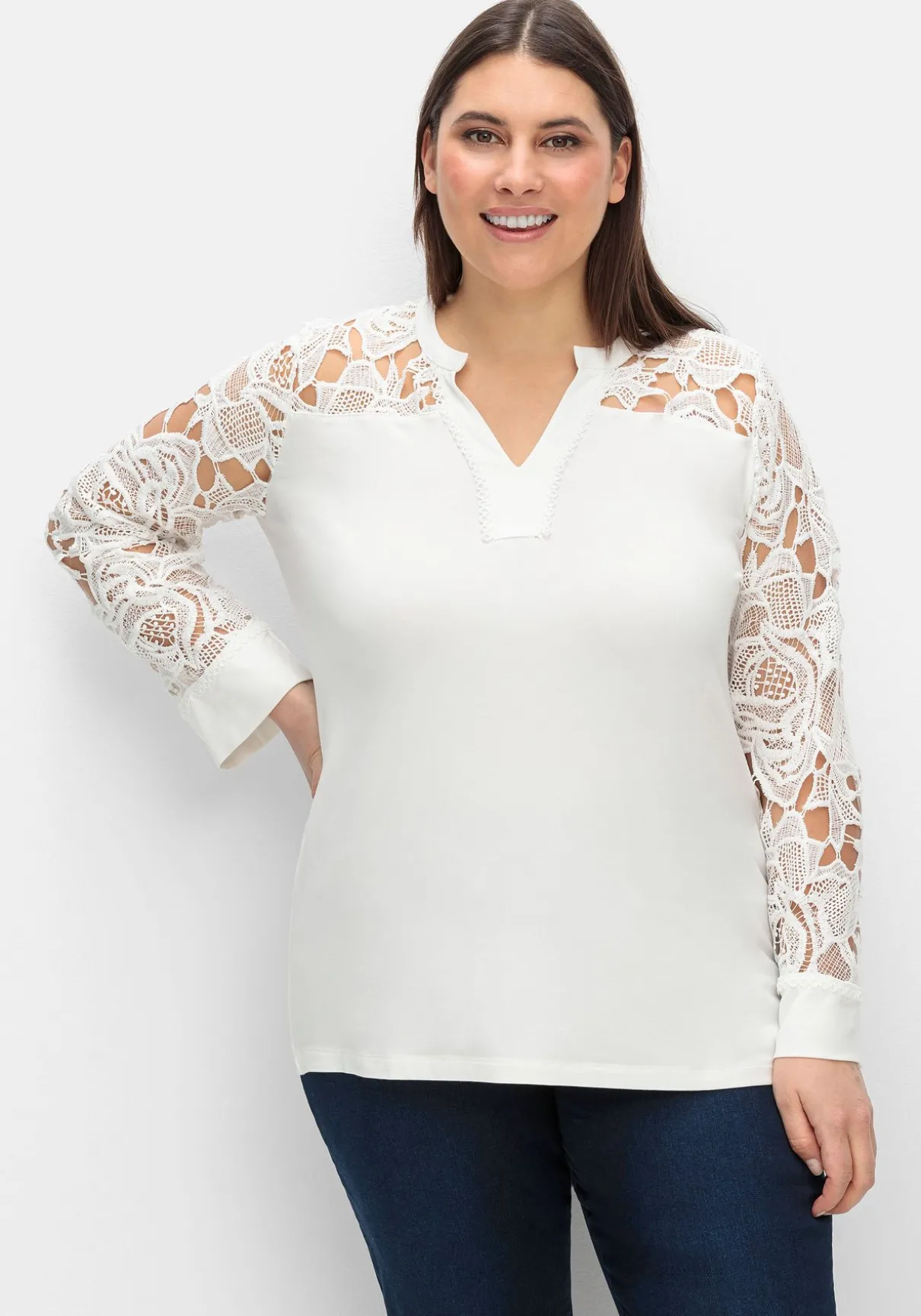 Langarmshirt mit transparenter Spitze