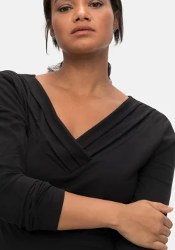 Langarmshirt mit Zierfalten am V-Ausschnitt, A-Linie