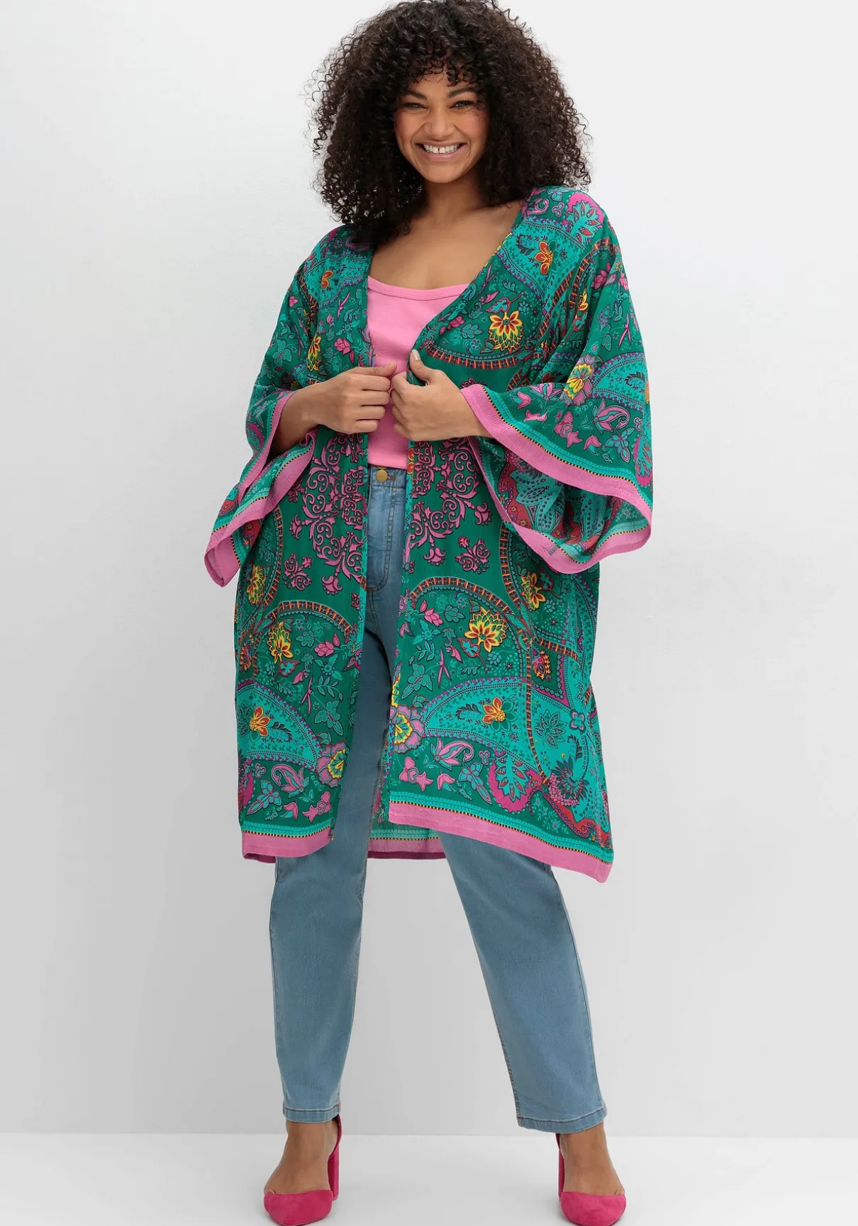 Lange Blusenjacke mit Ornament- und Bordürenprint