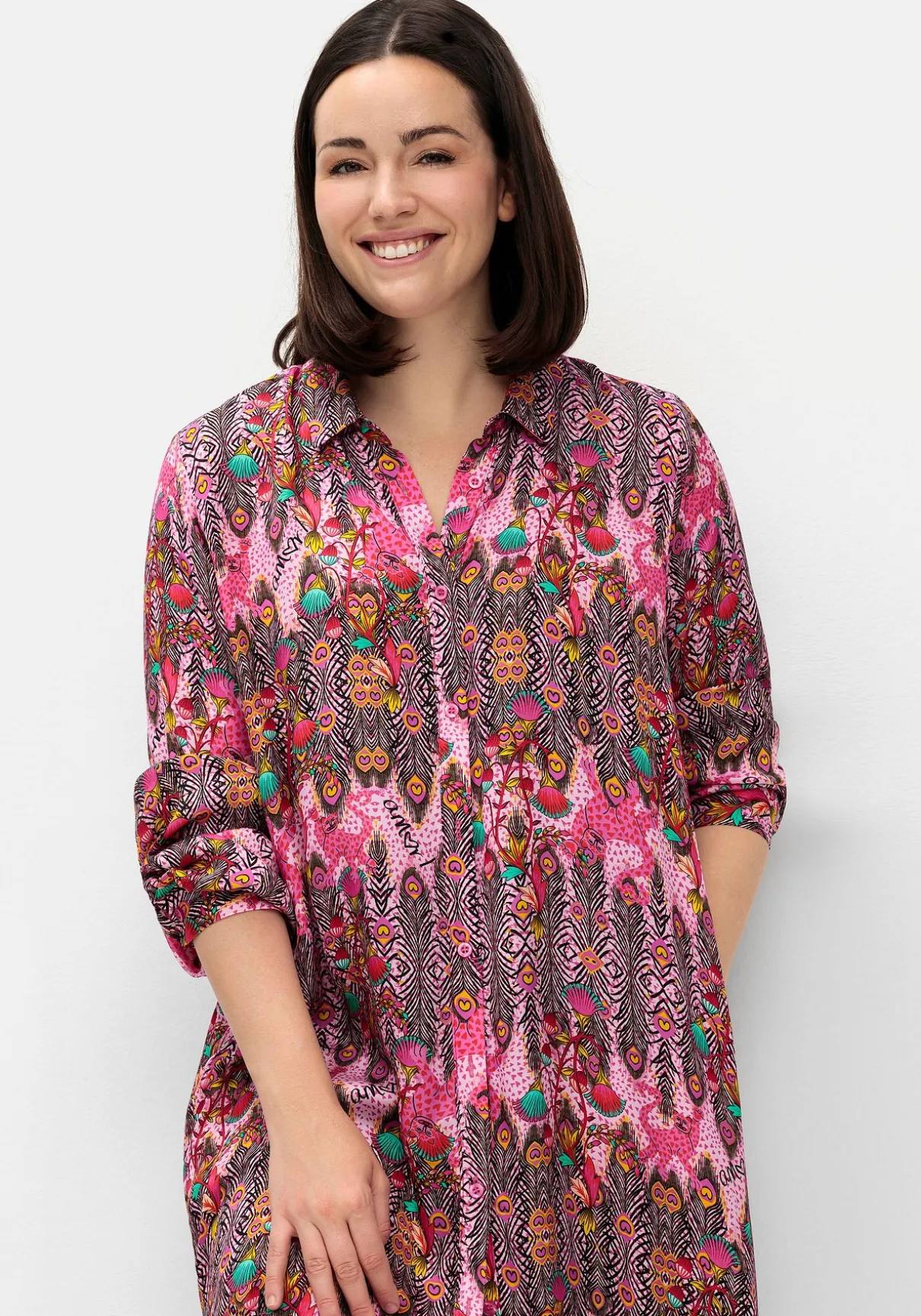 Lange Satin-Hemdbluse im Mustermix