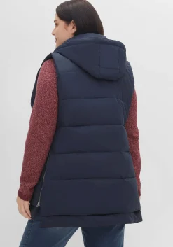 Lange Steppweste im Lagenlook, mit Kapuze