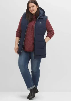 Lange Steppweste im Lagenlook, mit Kapuze