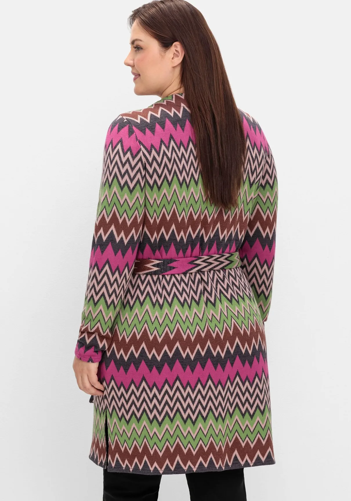 Lange Strickjacke im Zickzack-Jacquardmuster