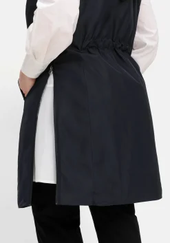 Lange Weste mit Tunnelzug hinten und Seitenzippern