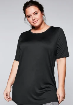 Langes Funktionsshirt mit seitlichen Schlitzen