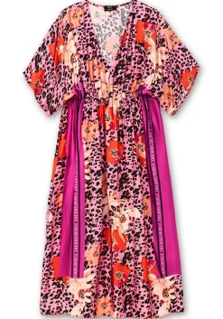 Langes Kleid mit weiten Halbärmeln