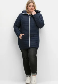 Leicht wattierte Longsteppjacke mit Kapuze