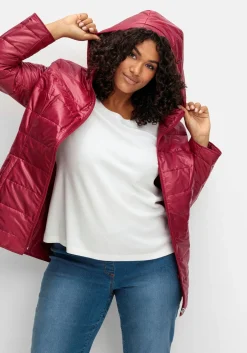 Leicht wattierte Steppjacke mit Kapuze