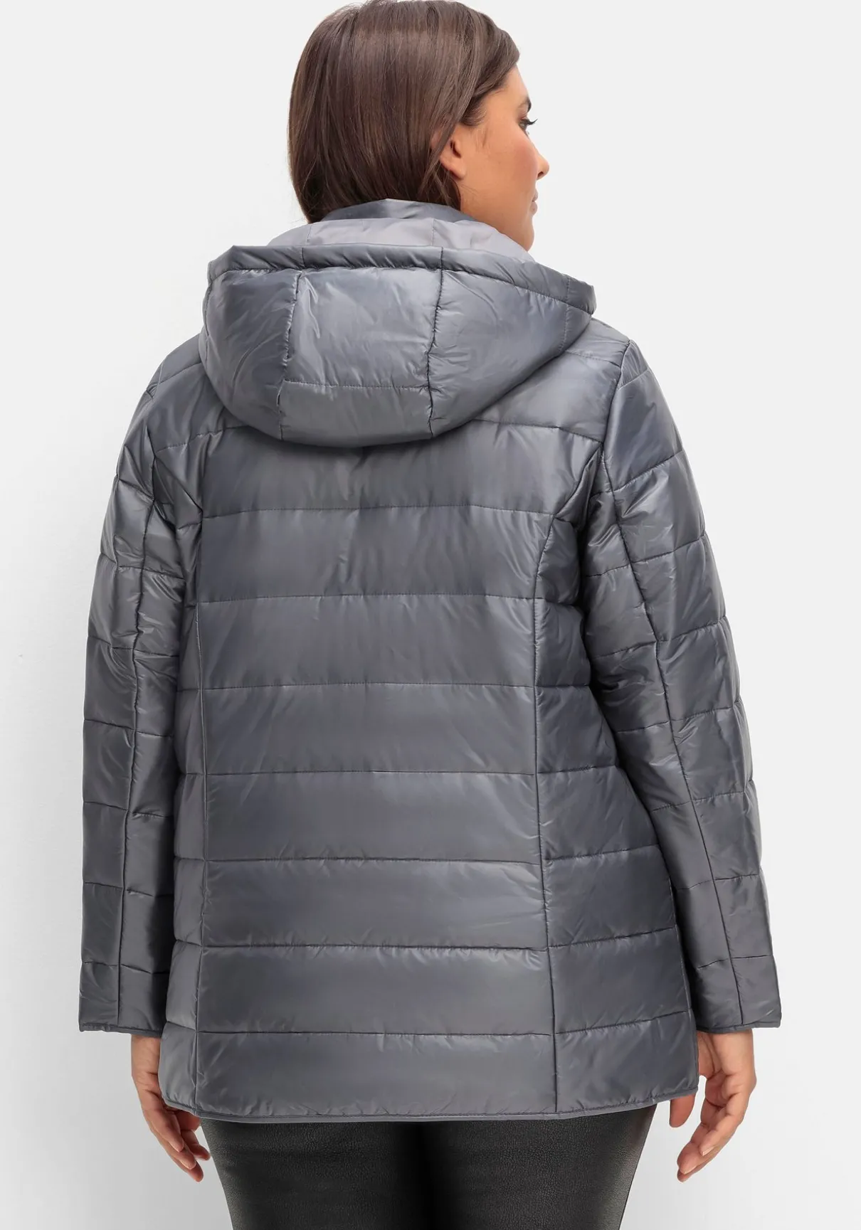 Leicht wattierte Steppjacke mit Kapuze