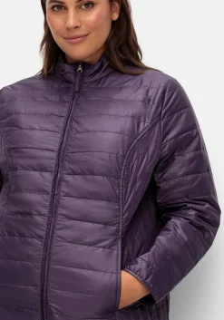 Leicht wattierte Steppjacke mit Stehkragen