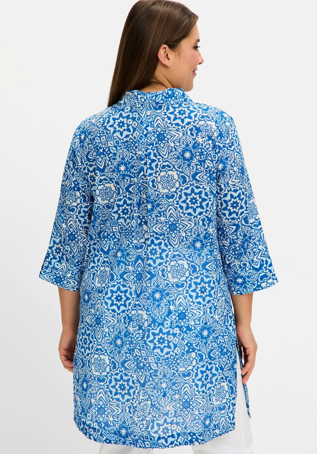 Longbluse mit Blätterdruck und 3/4-Ärmeln