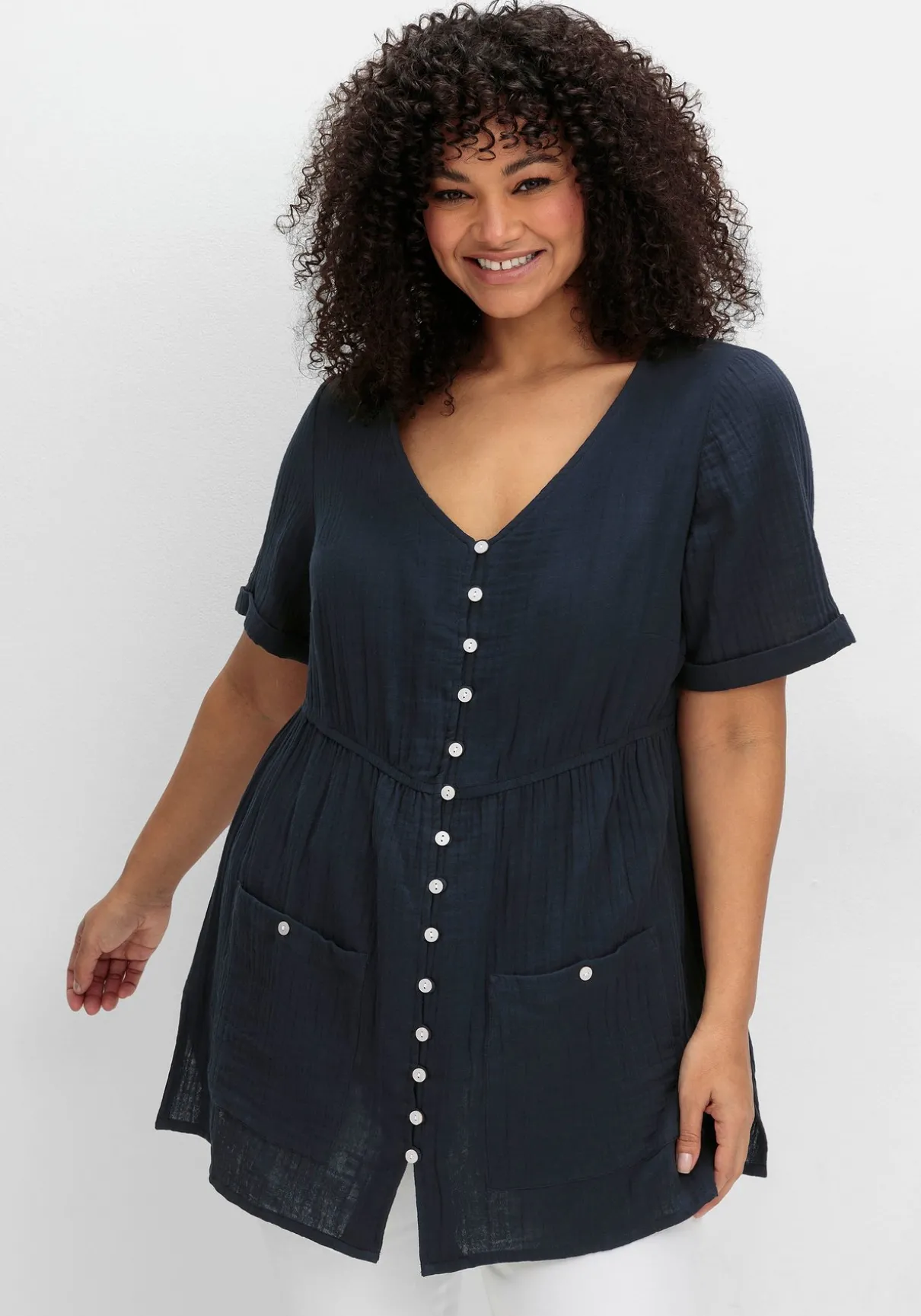 Longbluse mit Knopfleiste und Taschen