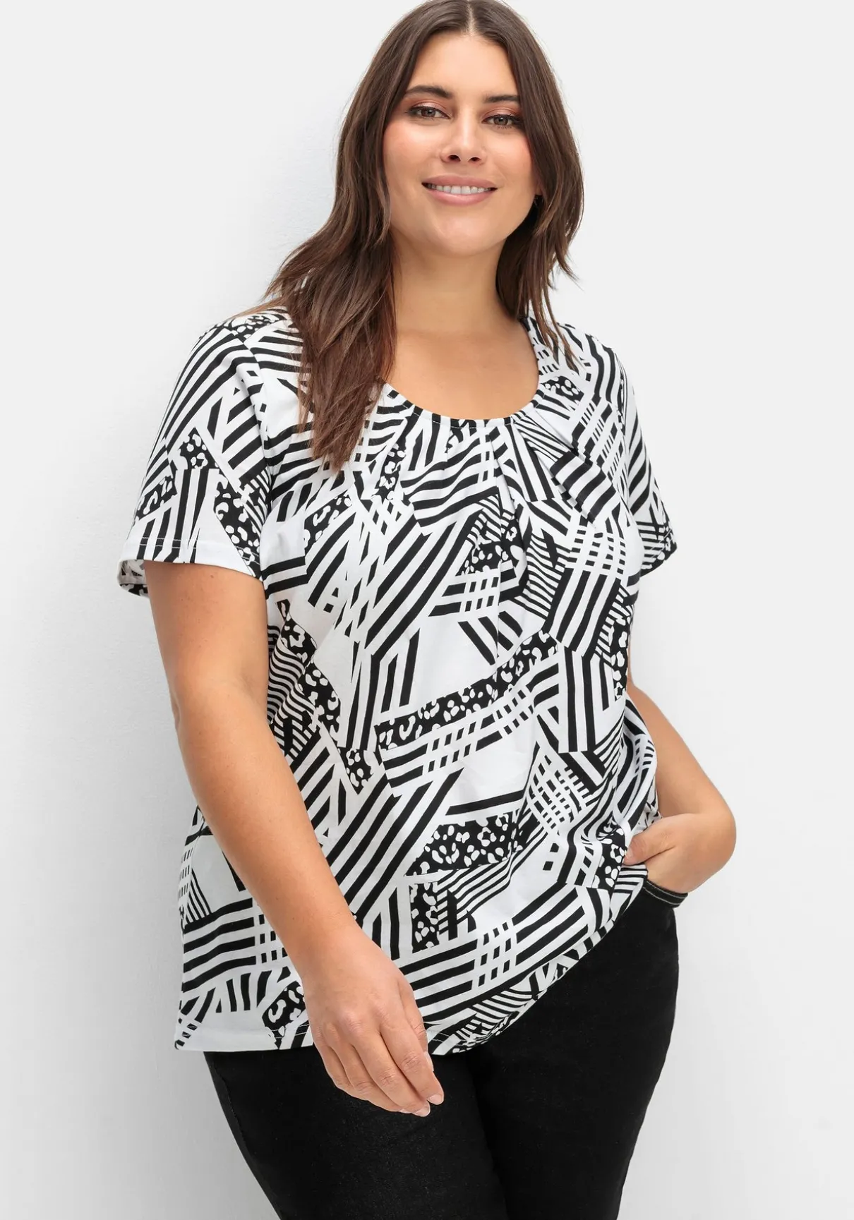 Longshirt in A-Linie, mit grafischem Muster