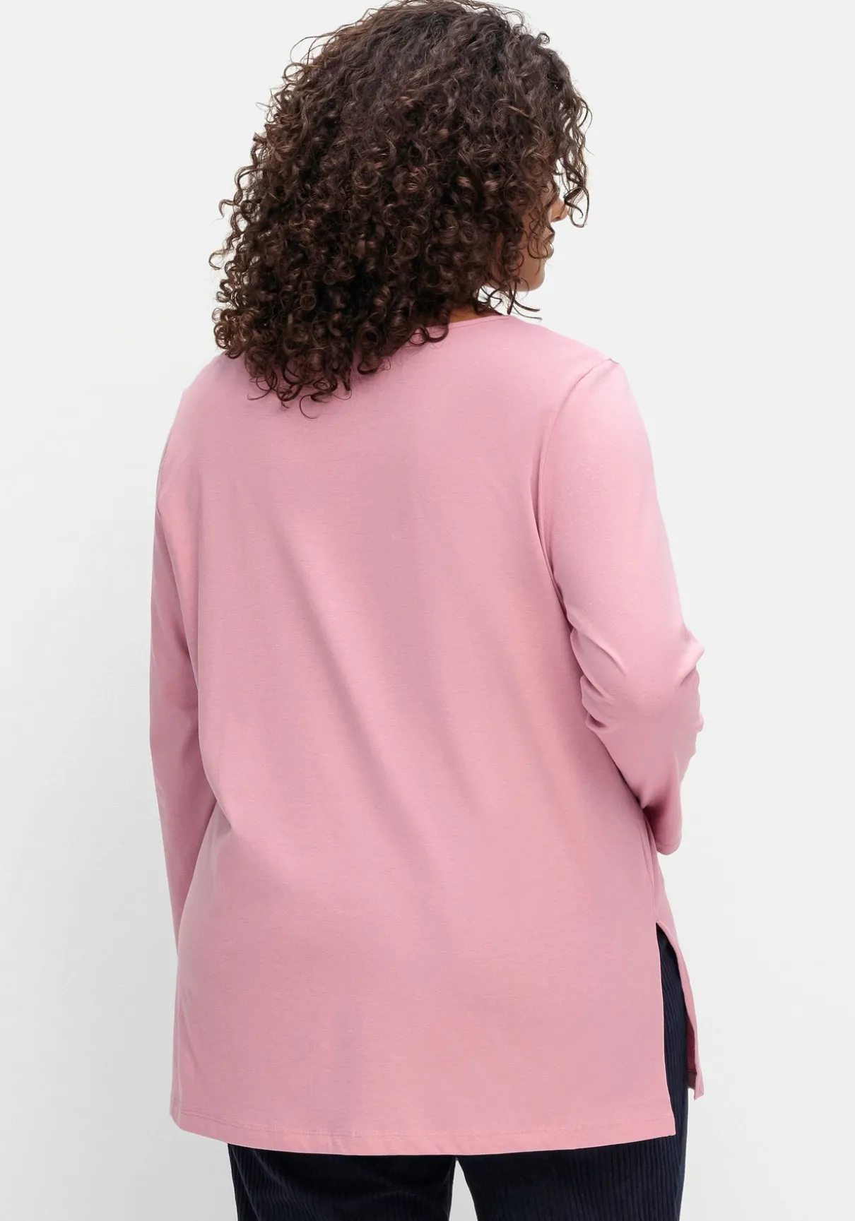 Longshirt mit hohen Seitenschlitzen