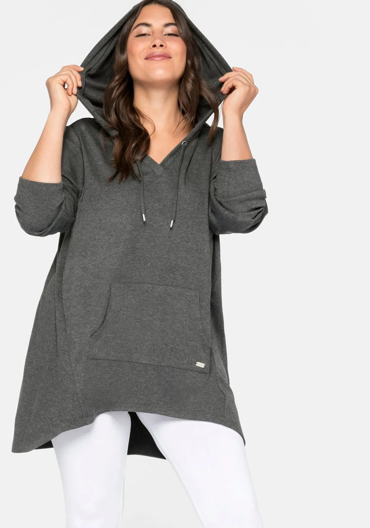 Longshirt mit Kängurutasche, im Vokuhila-Schnitt