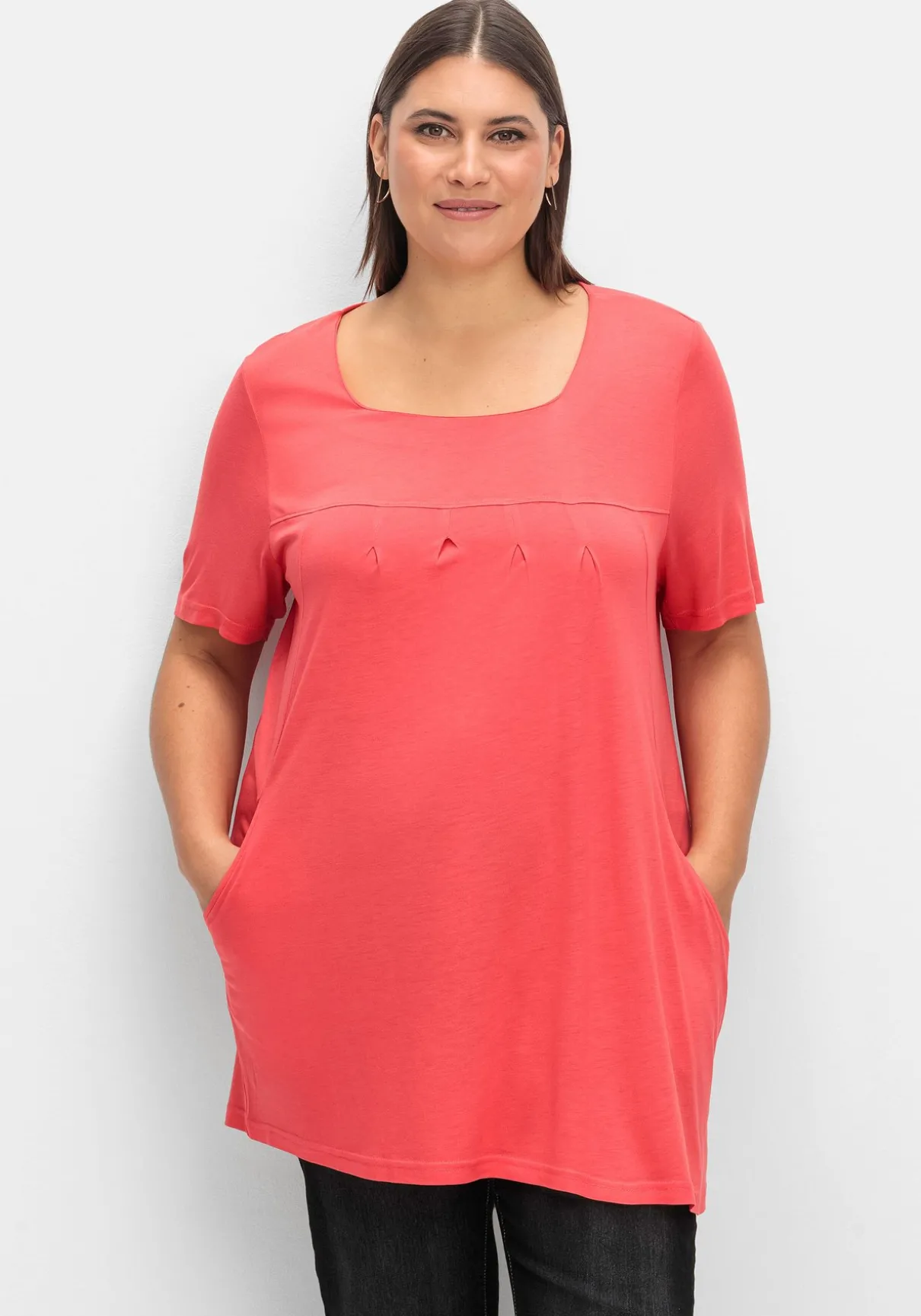 Longshirt mit Taschen und Karreeausschnitt