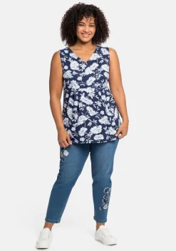 Longtop mit Blumendruck und Spitze im Rücken