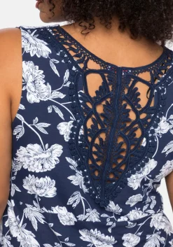 Longtop mit Blumendruck und Spitze im Rücken