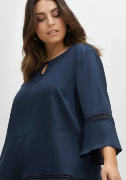 Longtunika in A-Linie, mit Lochmusterdetails