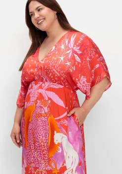 Maxikleid im Mustermix, mit tiefem V-Ausschnitt