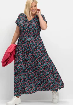 Maxikleid mit Alloverdruck und gesmokter Taille