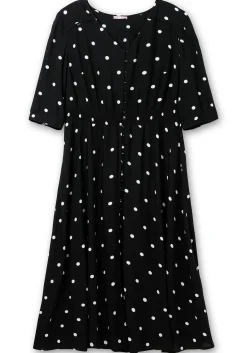 Maxikleid mit Alloverprint und gesmokter Taille