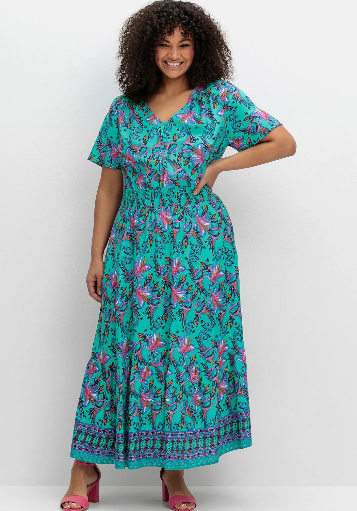 Maxikleid mit Blumendruck und Taillen-Smokbund