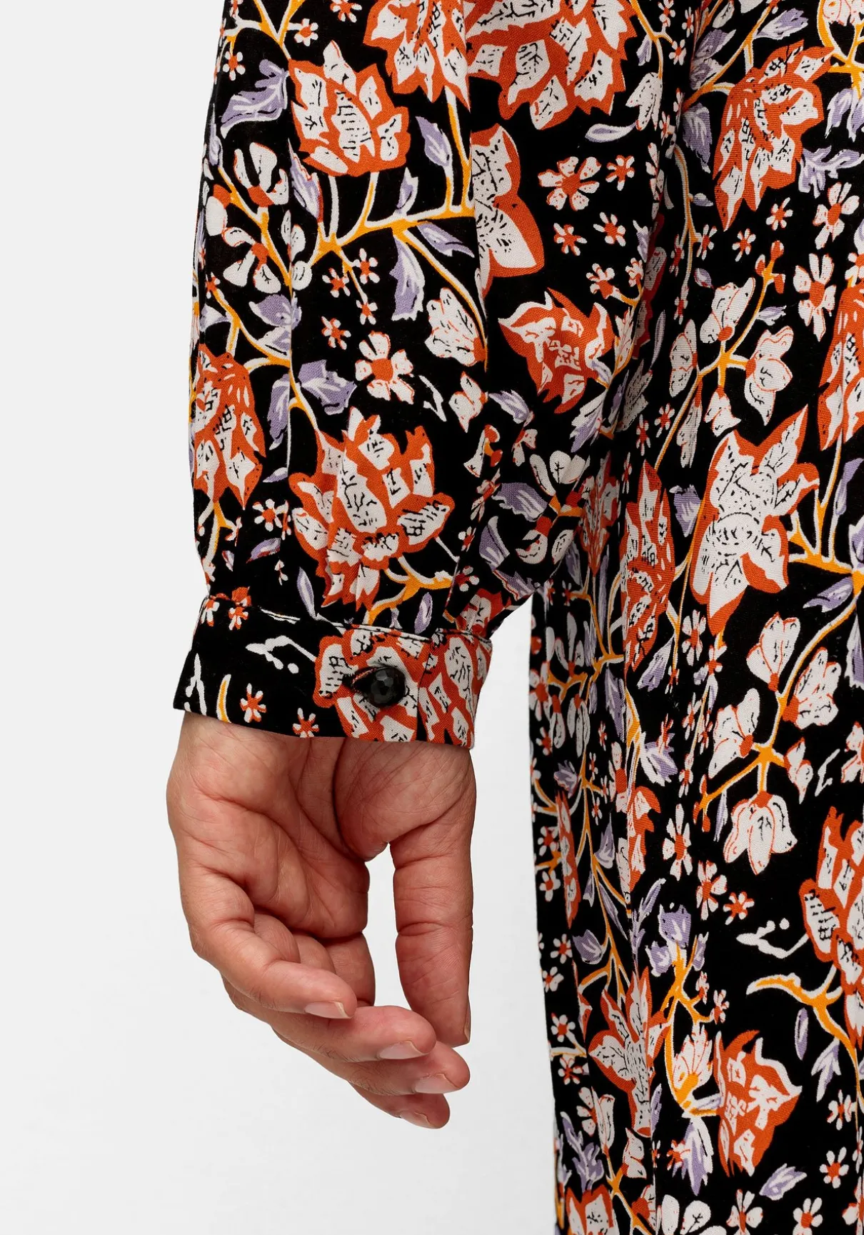 Maxikleid mit Blumenprint und gesmokter Taille