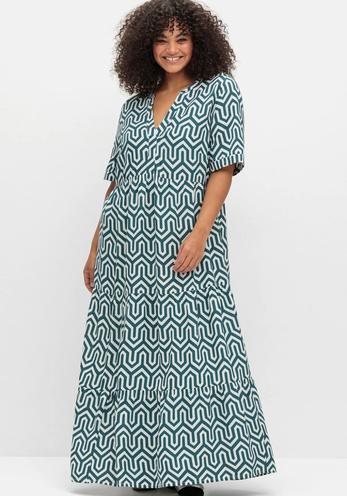 Maxikleid mit grafischem Alloverprint