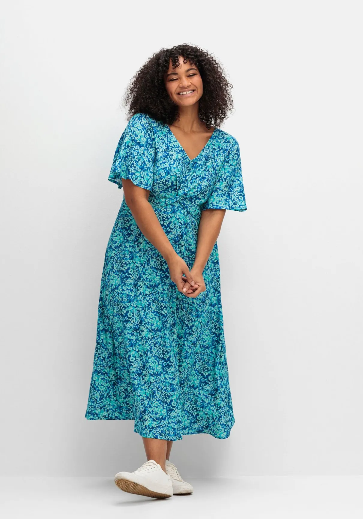 Maxikleid mit Knotendetail in der Taille