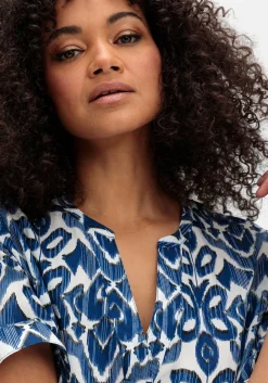 Maxikleid mit Ornamentdruck und Stufenrock