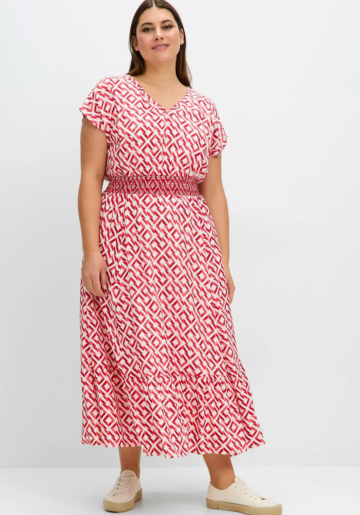 Maxikleid mit Smokbund und Grafikprint