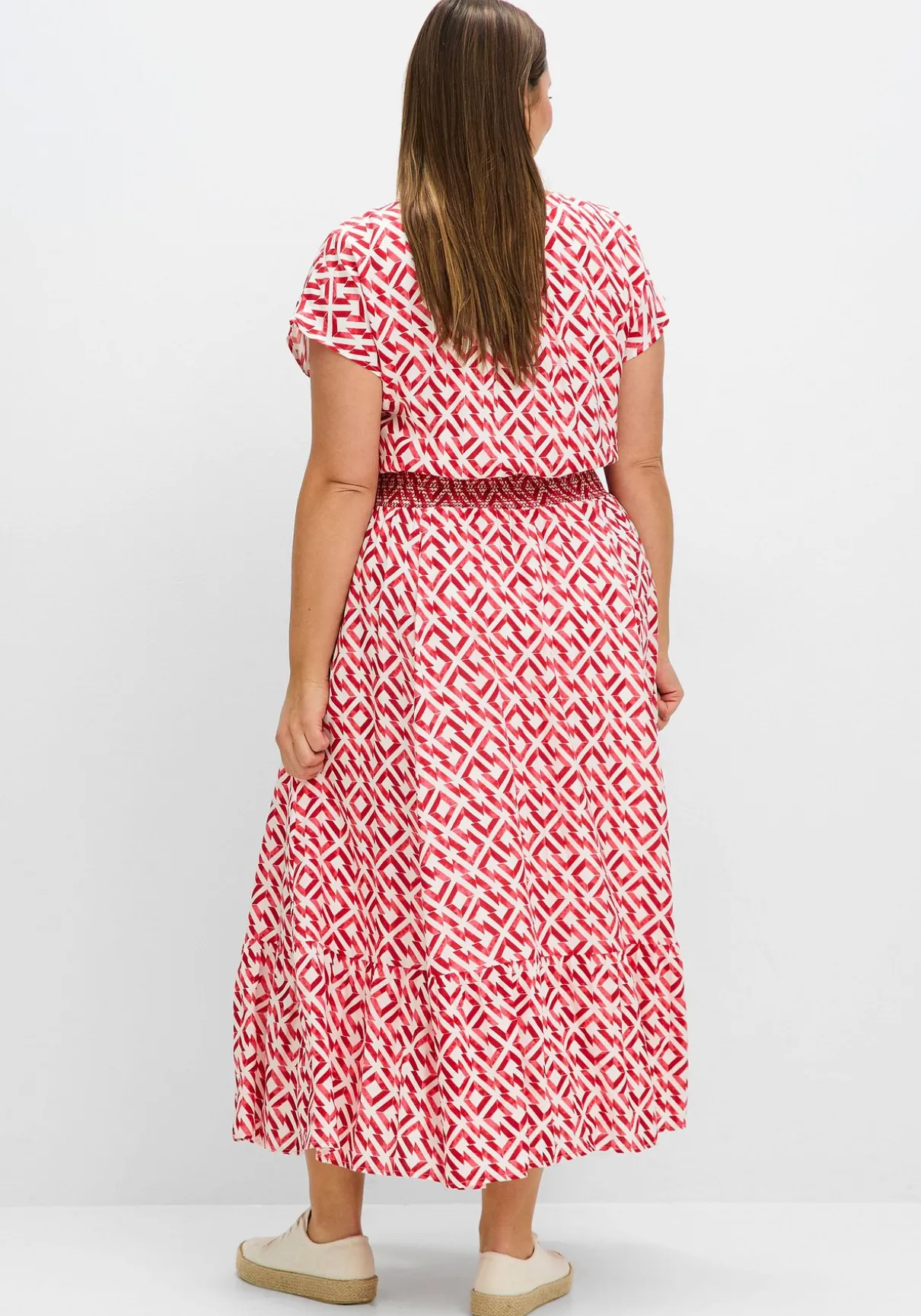 Maxikleid mit Smokbund und Grafikprint