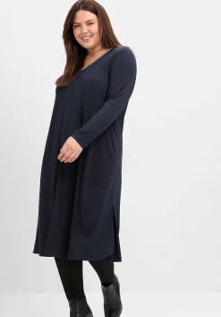 Midikleid in A-Linie, mit Perlendeko am Ausschnitt