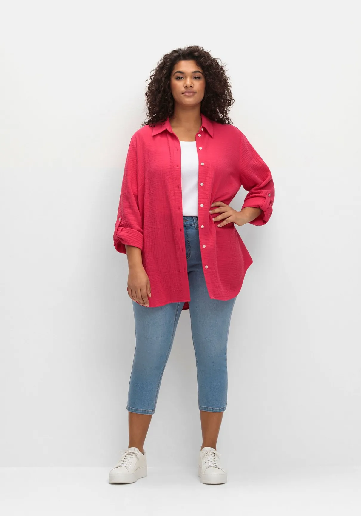 Musselin-Bluse mit Hemdkragen und Krempelärmeln