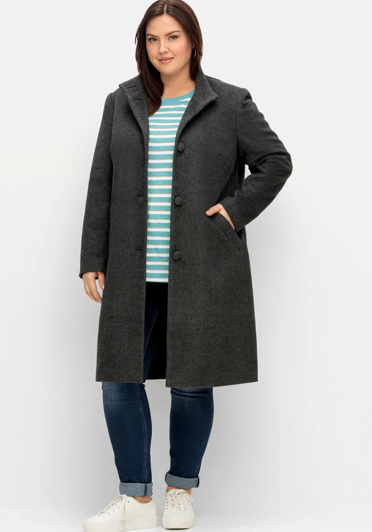 Oversized-Mantel mit Stehkragen, in flauschiger Qualität