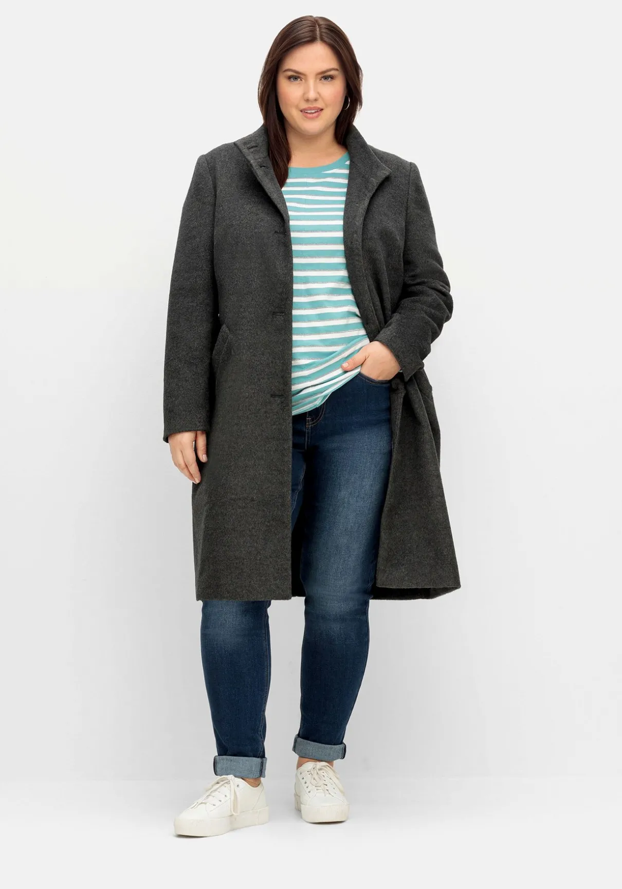 Oversized-Mantel mit Stehkragen, in flauschiger Qualität