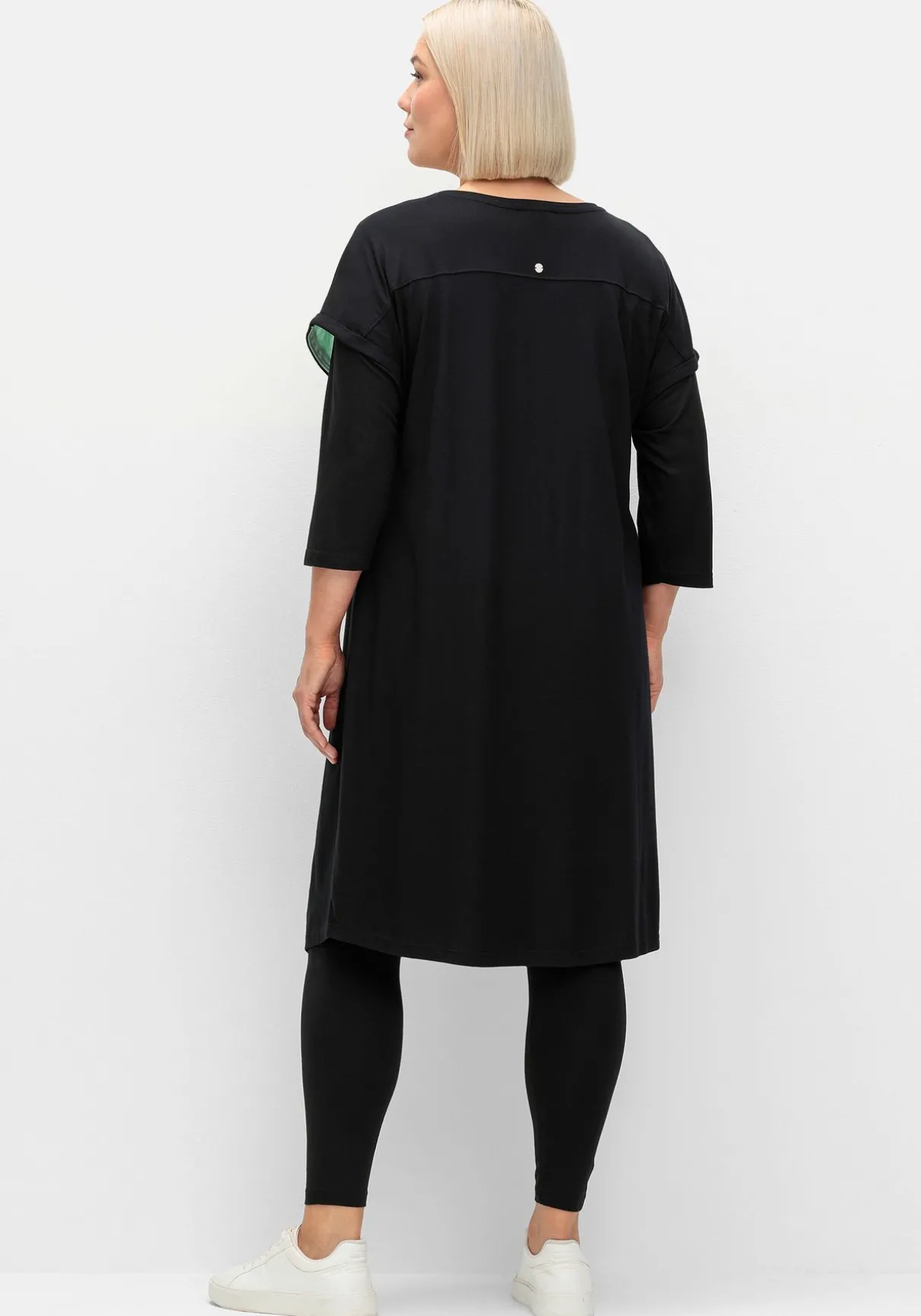 Oversized-Shirtkleid mit Grafikprint vorn