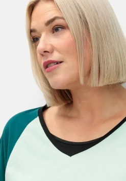 Oversized-Shirtkleid mit Grafikprint vorn